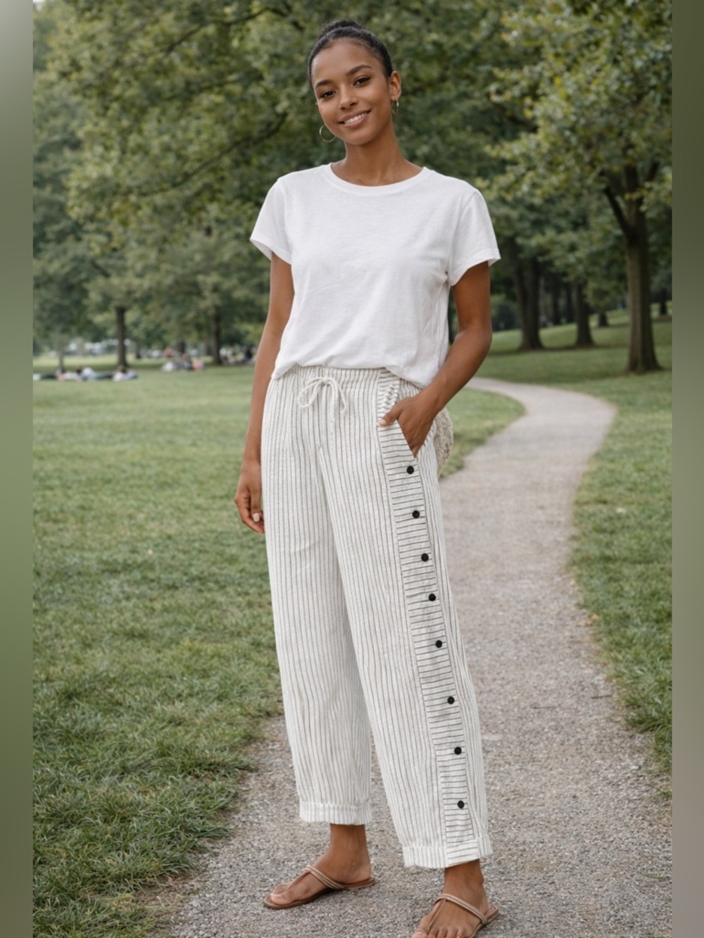 Striped Wide Leg Pants Size L Fits M High Waist Button Detail Relaxed